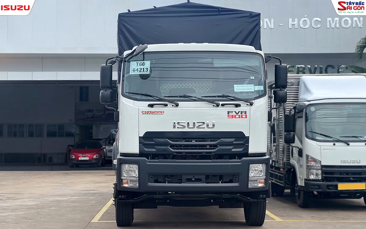Đầu cabin xe tải ISUZU FVR900 nhìn chính diện