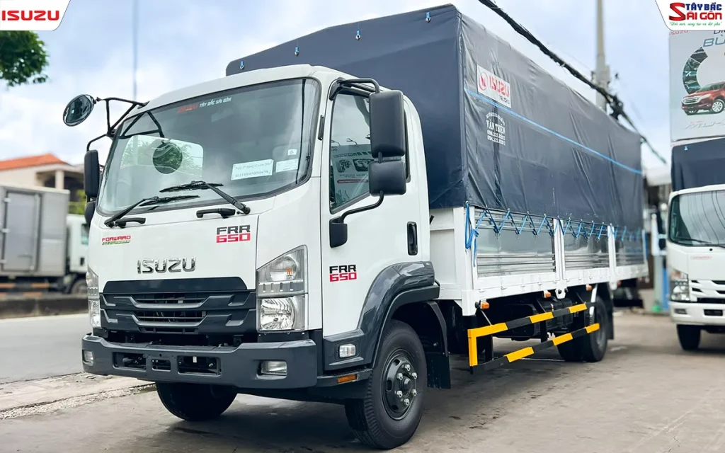 Xe Tải 6.5 Tấn Thùng Bạt ISUZU FRR650 (Thùng 6.7m)