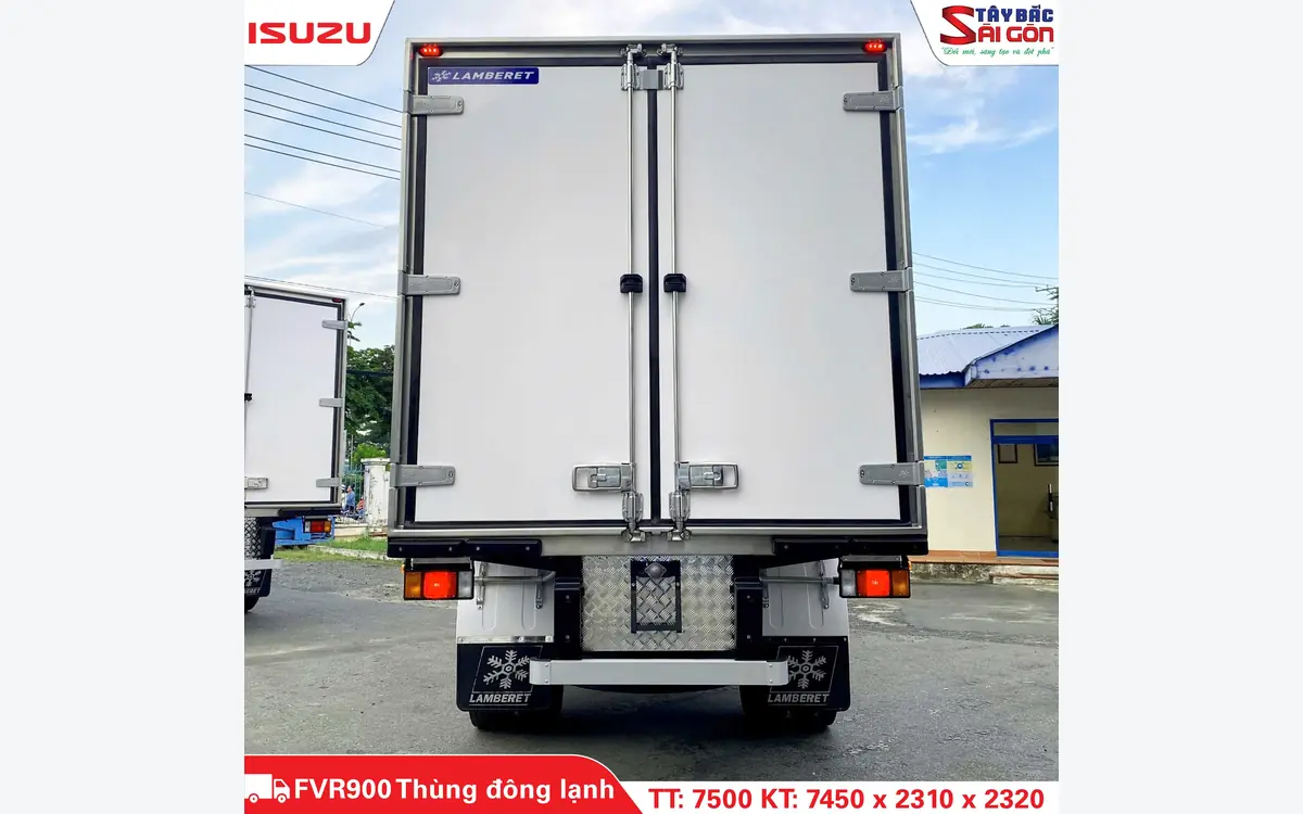 Cửa sau hai cánh của thùng đông lạnh trên xe ISUZU FVR900