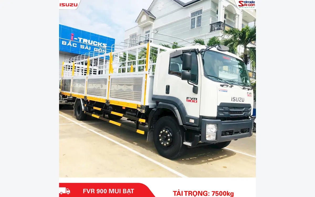 Xe tải ISUZU FVR900 thùng mui bạt nhìn chéo từ phía trước bên phải