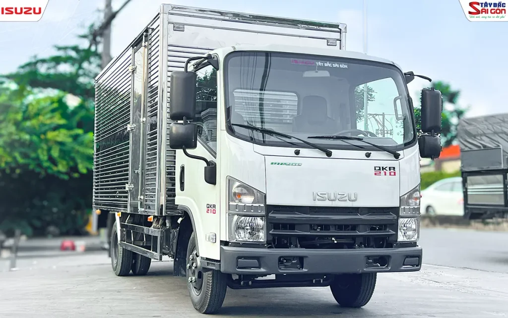Xe Tải 1T9 Bửng Nâng ISUZU QKR210 (Thùng 4.4m)