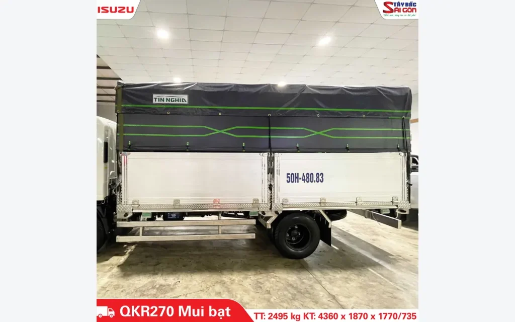 Xe Tải ISUZU QKR270 2.4 Tấn Thùng Mui Bạt Cao Cấp